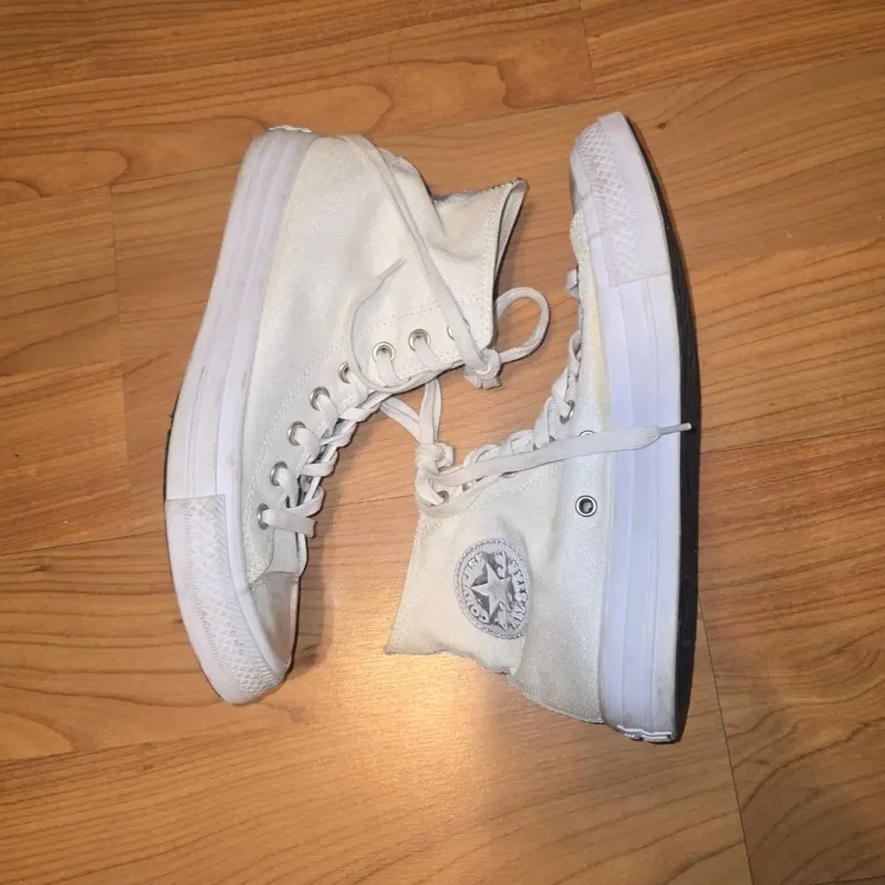 Converse High-Top Sneakers in White - Picture 5 of 14